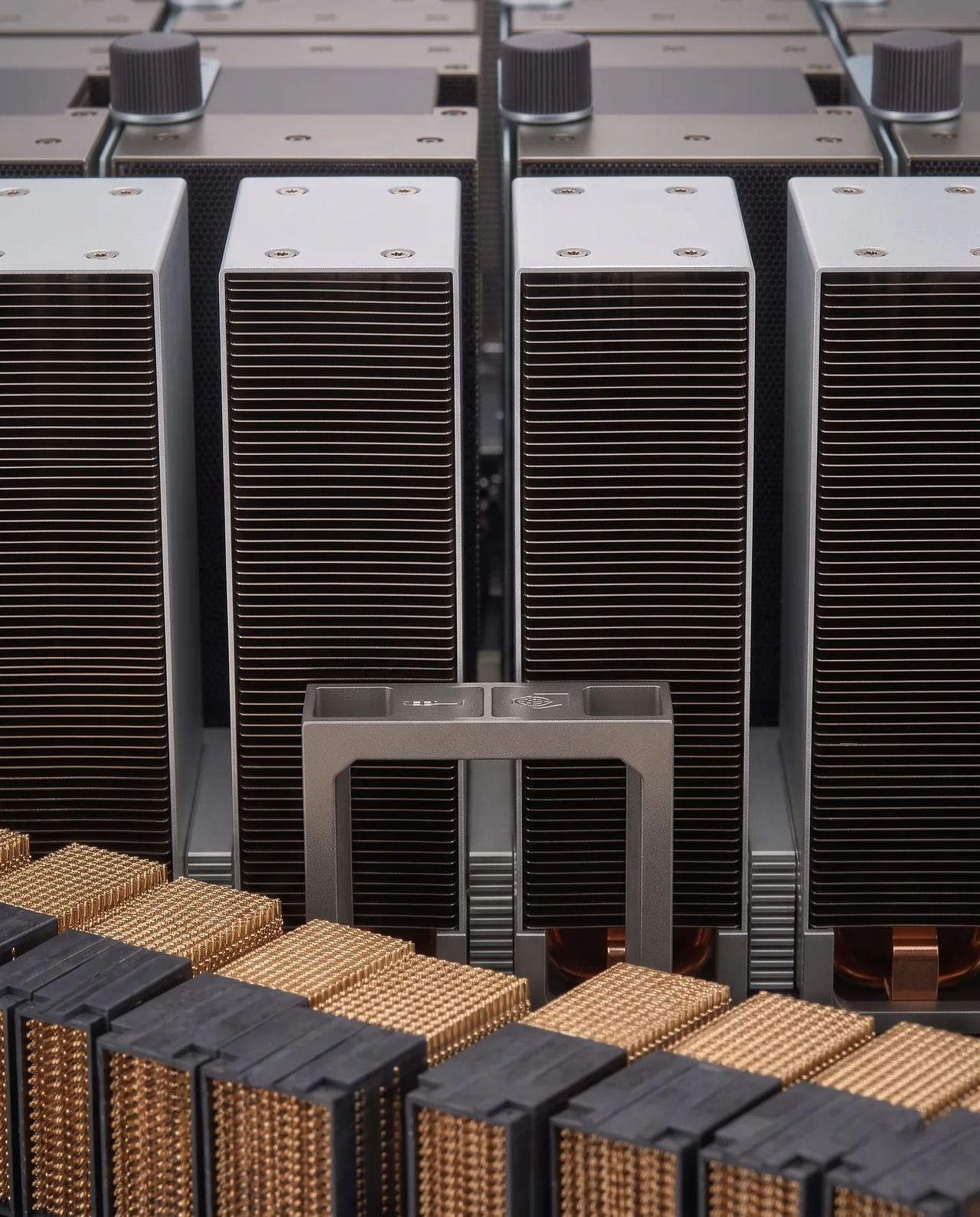 Dell PowerEdge XE9680 (8x NVIDIA H200) — detail